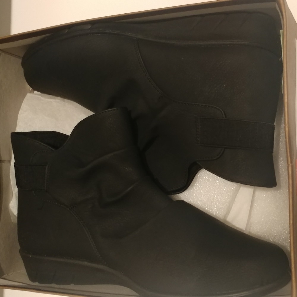 Easy Street Boots